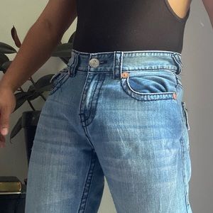 TRUE RELIGION JEANS